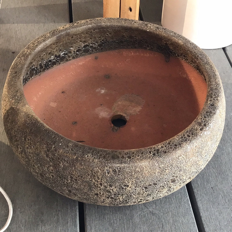 Black shallow terracotta pot