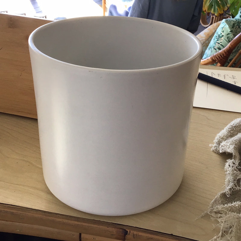 Cylindrical Plain white pot