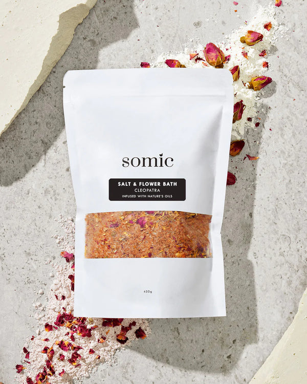 Somic Cleopatra Salt & Flower Bath 450g